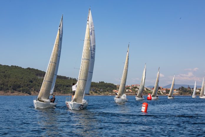 Liga de Otoño Mercury Avator J80