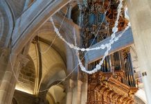 Carlos Fer lleva el arte contemporáneo a la Catedral de Tui con ‘Relicario’