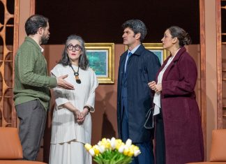 Talía Teatro lleva ‘Un Deus salvaxe’ al Teatro Municipal de Tui
