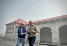 La antigua escuela unitaria de Chenlo reabre como nuevo espacio cultural y comunitario