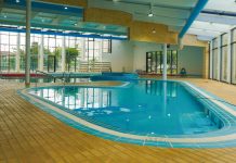 La Piscina Municipal de Valença reabre tras una profunda renovación