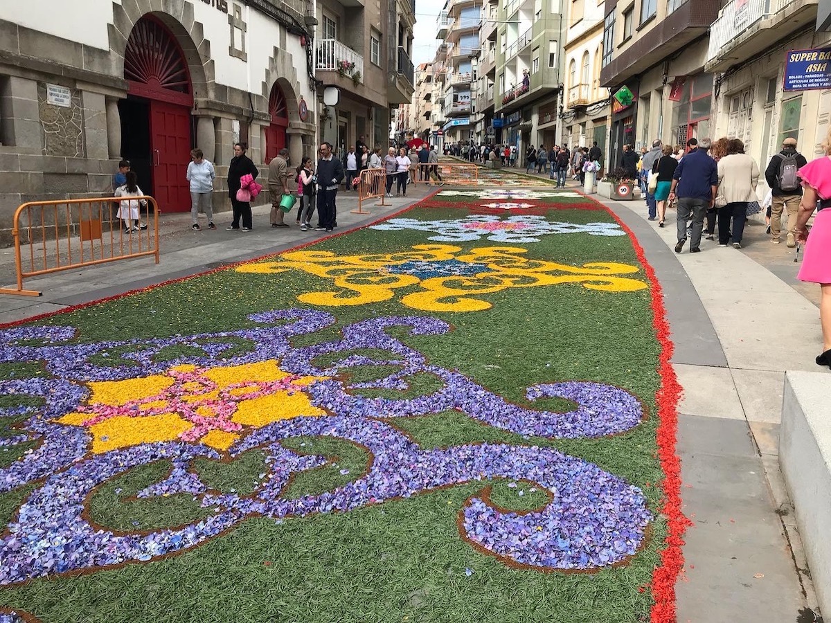 NP-20062022-As-Alfombras-Florais-voltaron-a-encher-de-cor-as-rúas-guardesas-9