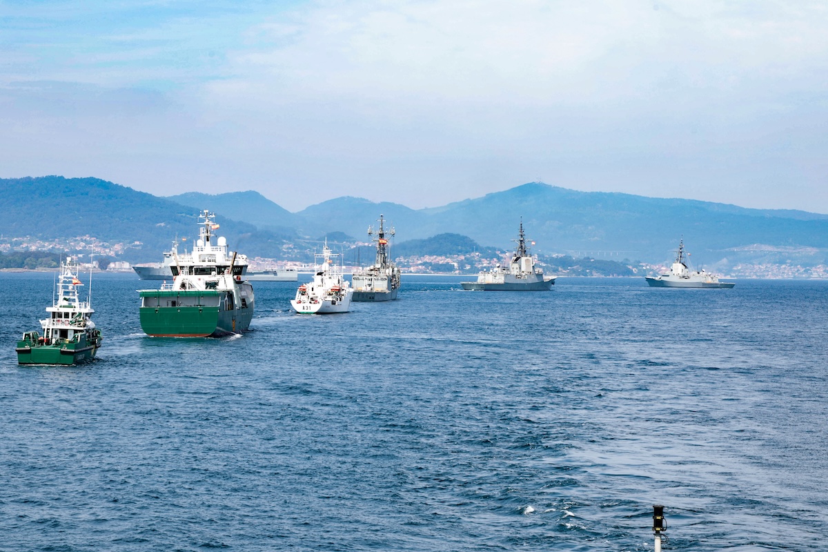 asiste-a-bordo-del-buque-de-accin-martima-audaz-a-la-revista-naval-presidida-por-sm-el-rey-felipe-vi-foto-rubn-somontemde 55300239457 o