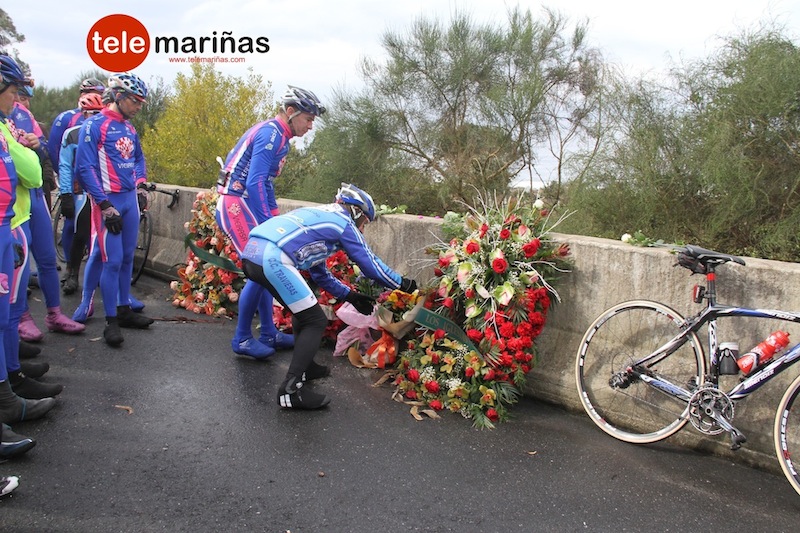 concentracion_homenaje_ciclistas_aguarda1