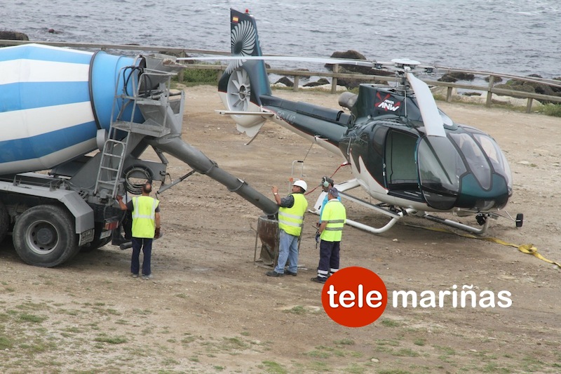 helicoptero_obras_torre_baliza-serradeiras_silleiro3