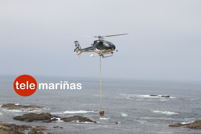 helicoptero_obras_torre_baliza-serradeiras_silleiro7